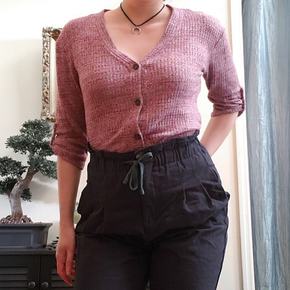 Heathered v-neck button up w/ 3/4 length sleeve - Picture 3 of 6